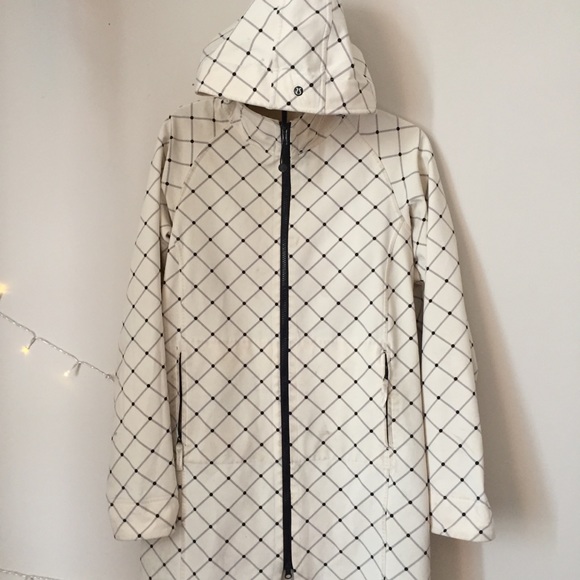 Lululemon rain jacket - Picture 2 of 5